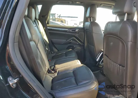 2017 Porsche Cayenne z USA, uszkodzony, nr VIN WP1AA2A24HKA85534